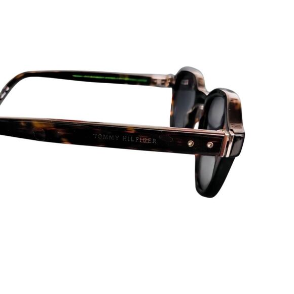 Tommy Hilfiger Tortoise Sunglasses with New Soft Leather Case - Picture 4 of 14